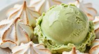 creamy cold meets airy sweetness